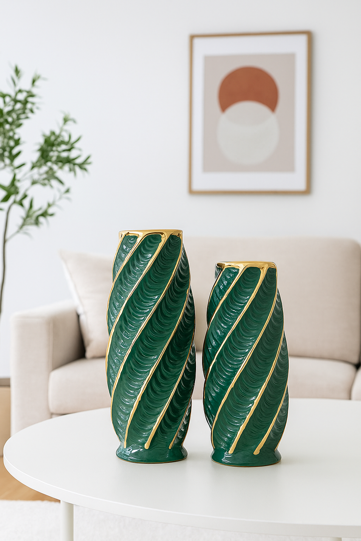 Obsidian Swirl Vase Set