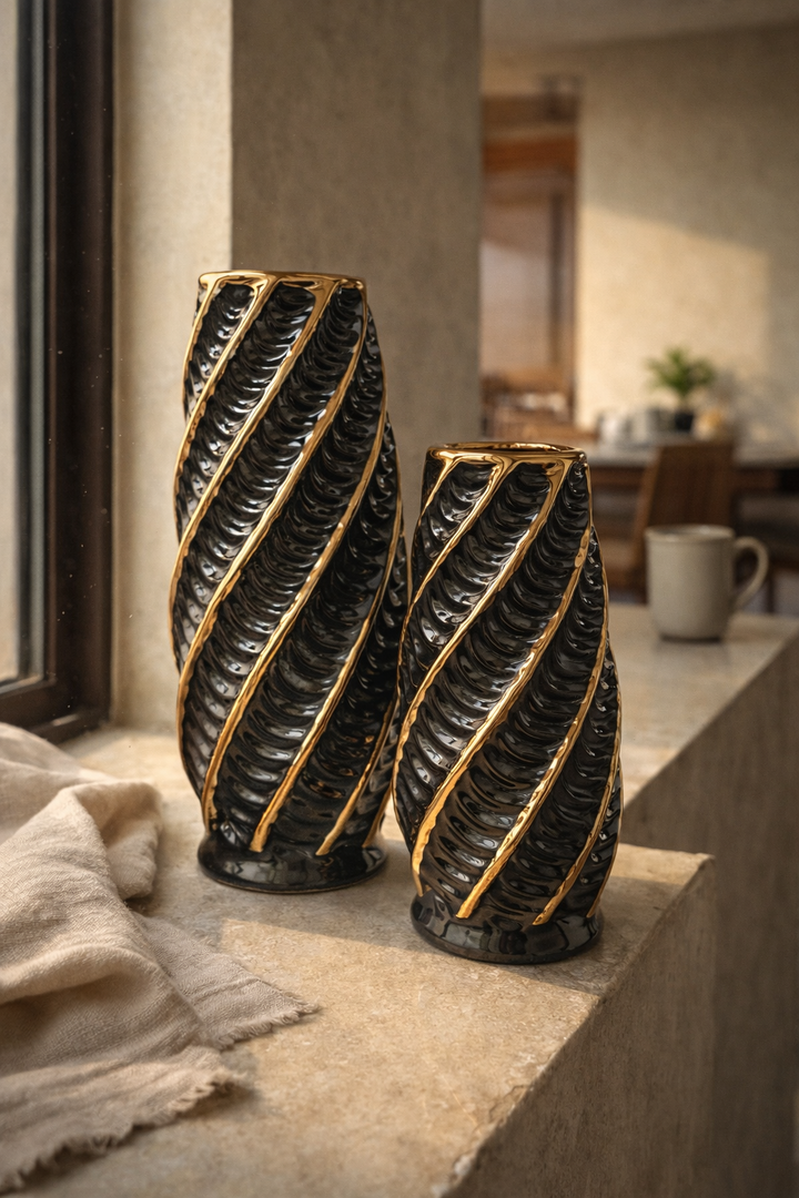 Obsidian Swirl Vase Set