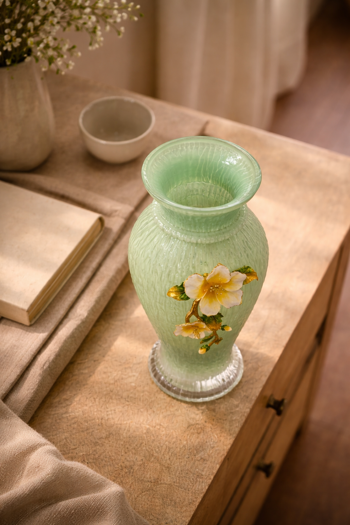 Florienne Charm Glass Vase Collection