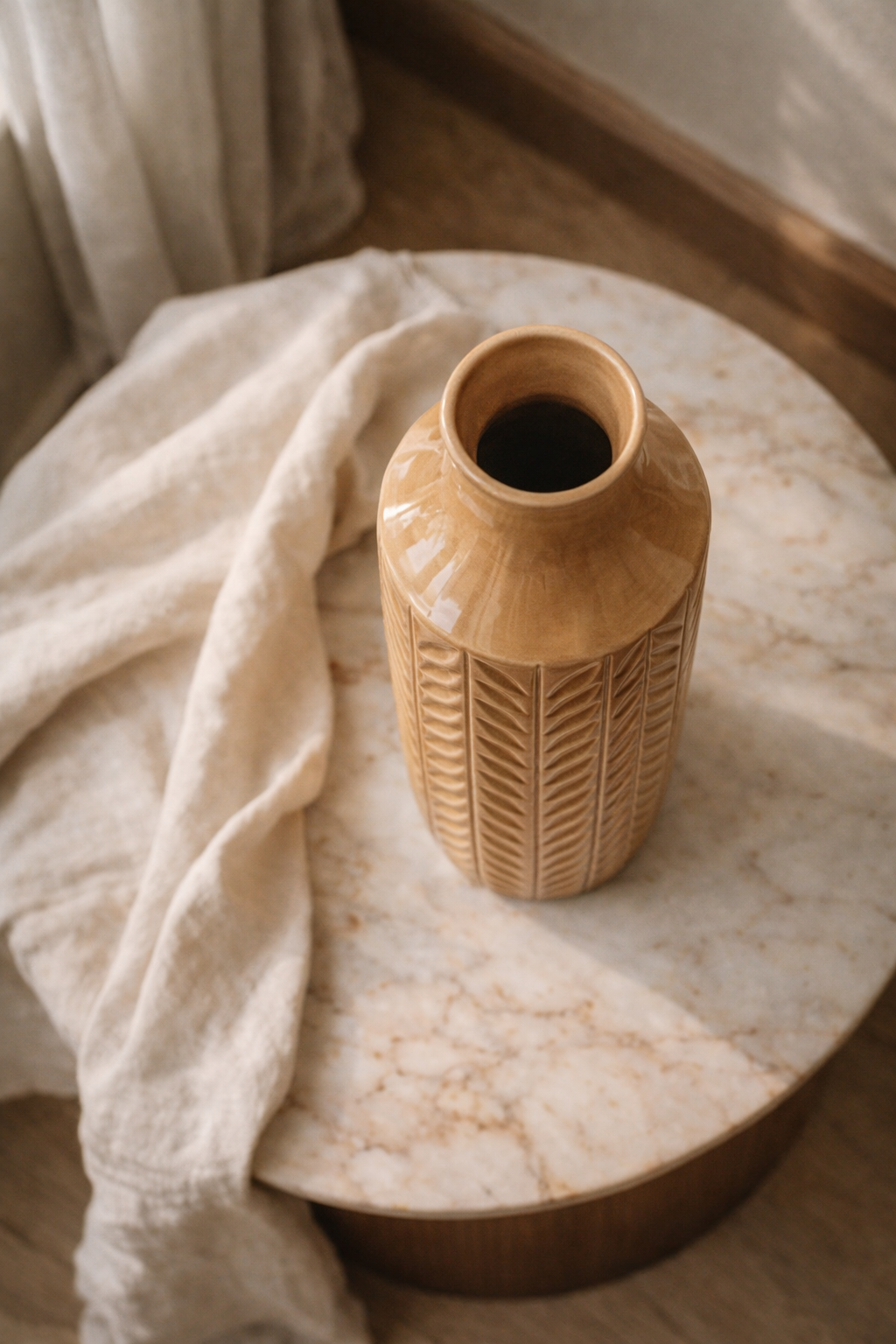 Leafline Elegance Vase