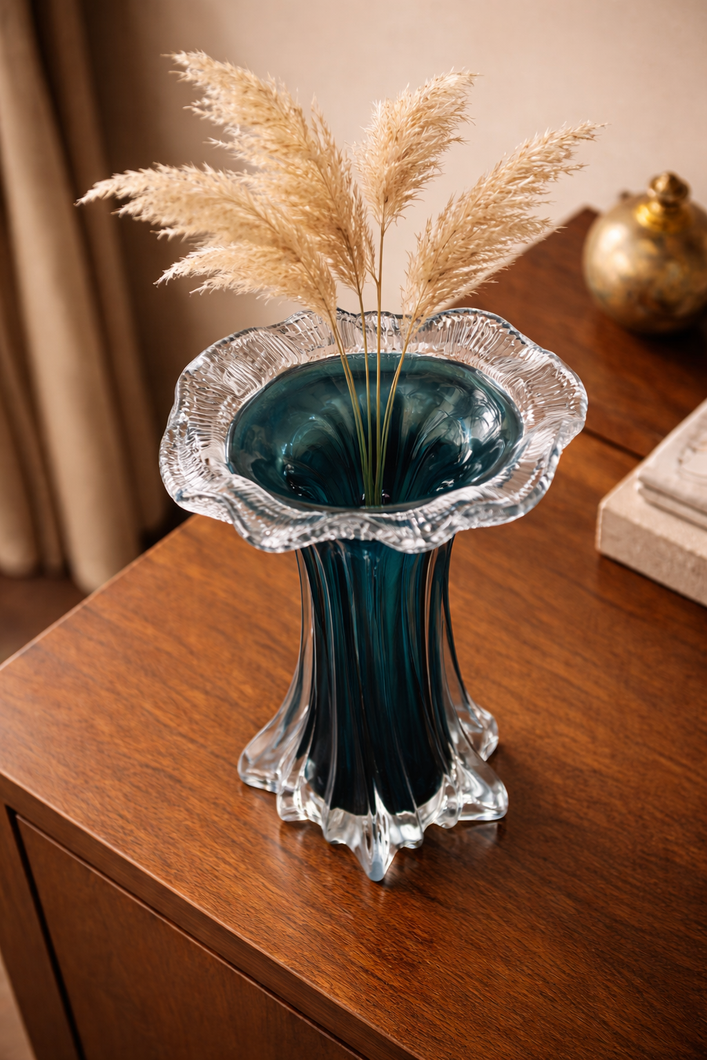 Marina Crest Glass Vase