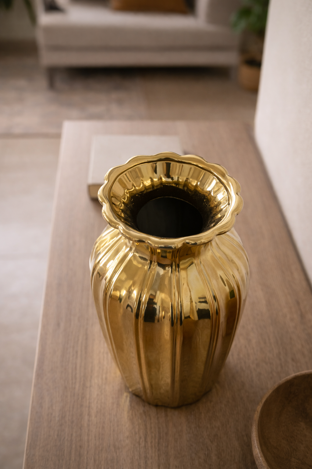 Elysia Gold Fluted Ceramic Vase