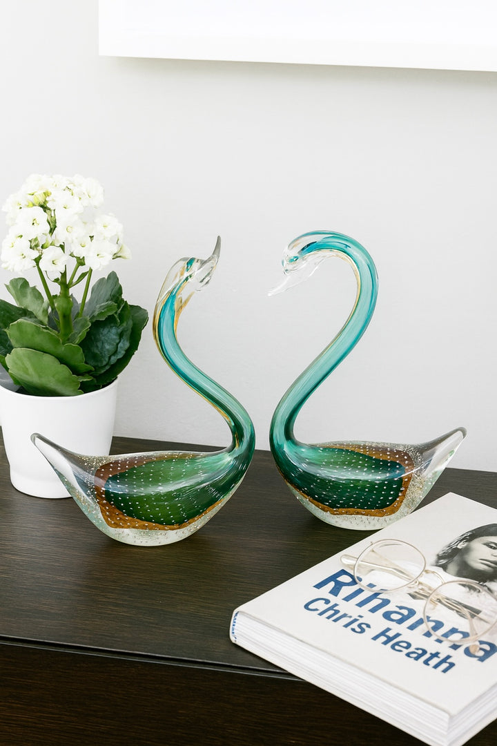 Emerald Grace Swan Set