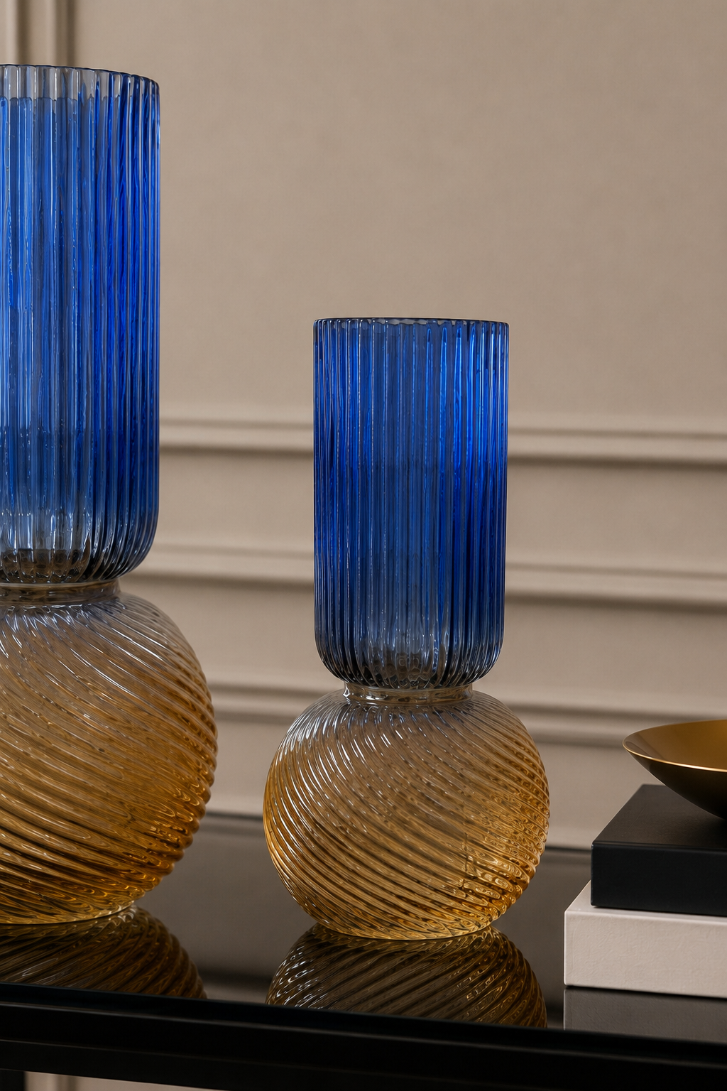Novelle Swirl Vase Set - Blue &amp; Amber